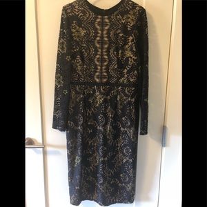 Maggie London sheer lace detail 3/4 arm dress